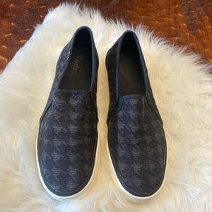 Keds Houndstooth slip ons Women’s 9.5